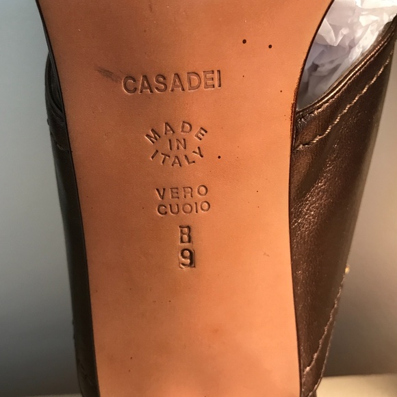 CASADEI BRONZE LEATHER SANDALS - Picture 8 of 9